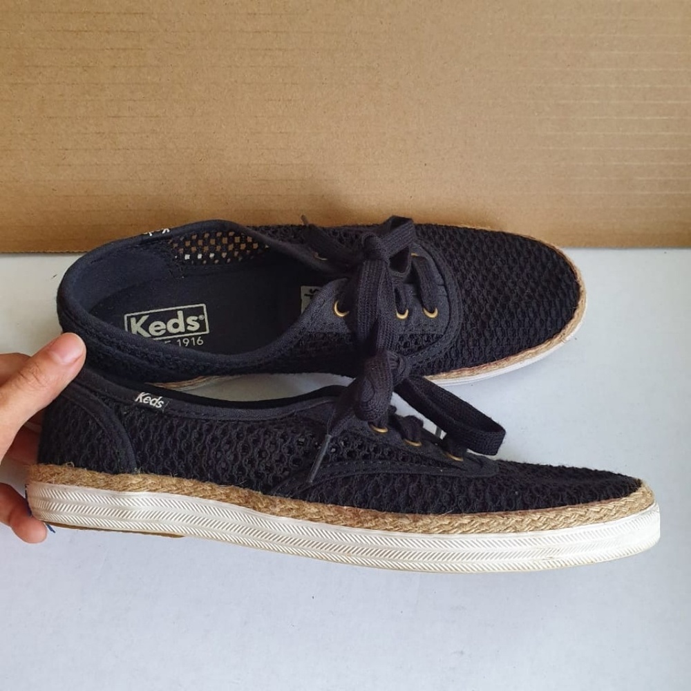 Black mesh Keds